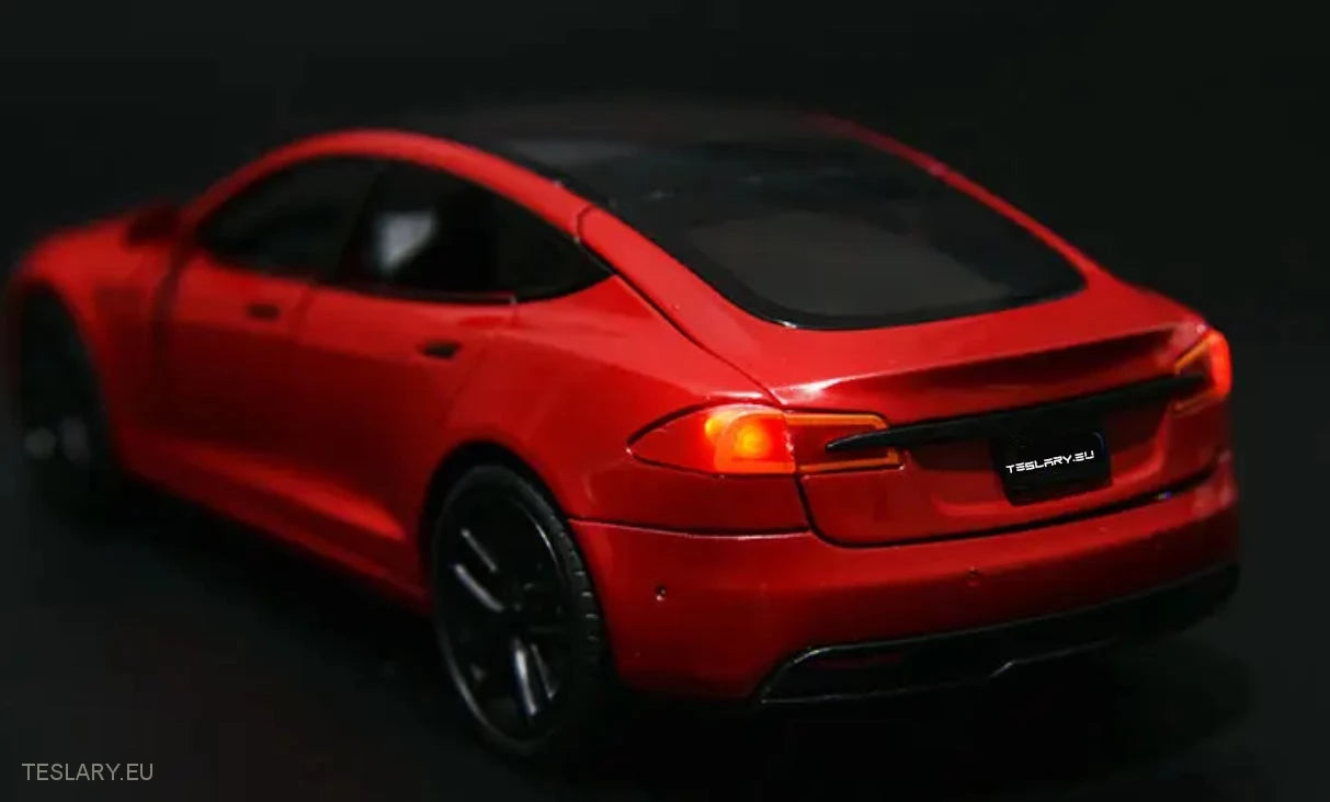 Teslan malliauto 1:24 Epävirallinen versio