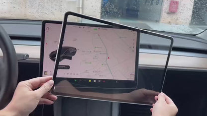 Tesla Model 3/Y протектор на екран с закалено стъкло с ръб на въглеродни влакна