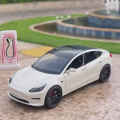 Tesla -malli 3 -auto 1:24 Diecast Model Car 2019 - 2023 -versio